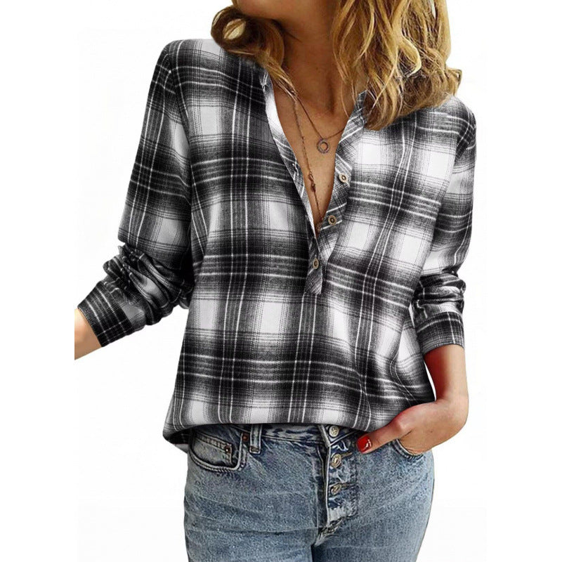 Damen Karo-Bluse im Oversize-Look mit V-Ausschnitt Knopfleiste und gerundetem Saum Shop Nory