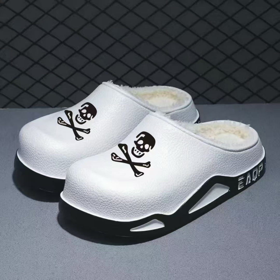 Herren Gefütterte PU-Clogs mit Totenkopfprint und profilierter EVA-Sohle Shop Nory