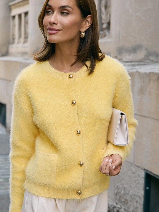 Damen Flauschige Strickjacke mit goldenen Knöpfen Shop Nory