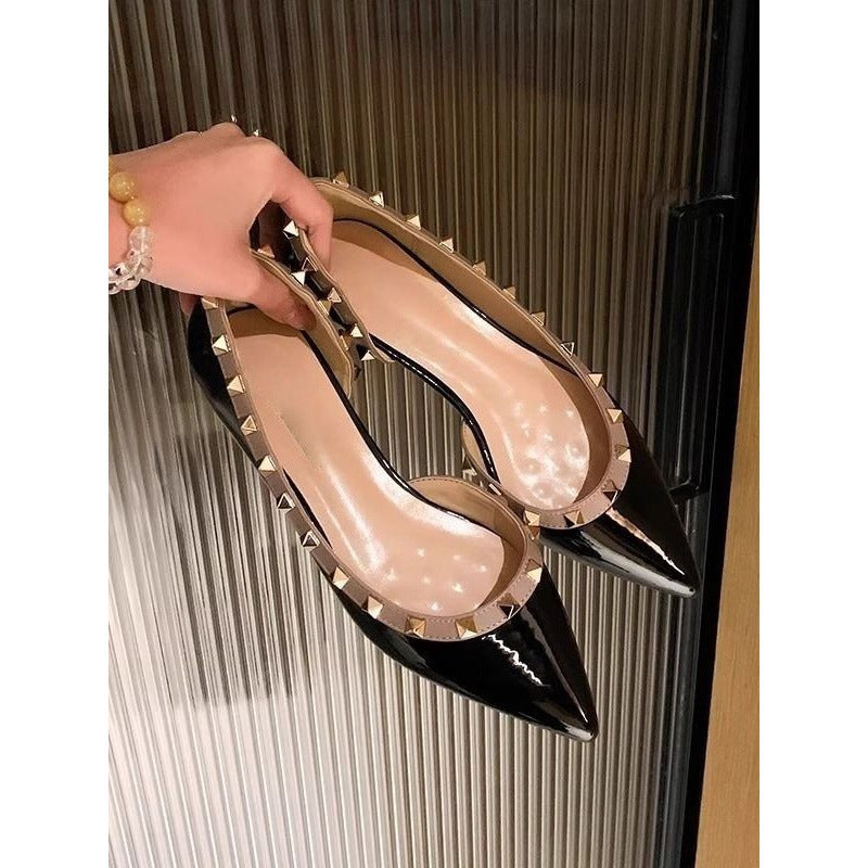 Damen spitze Pumps mit dekorativen Nieten