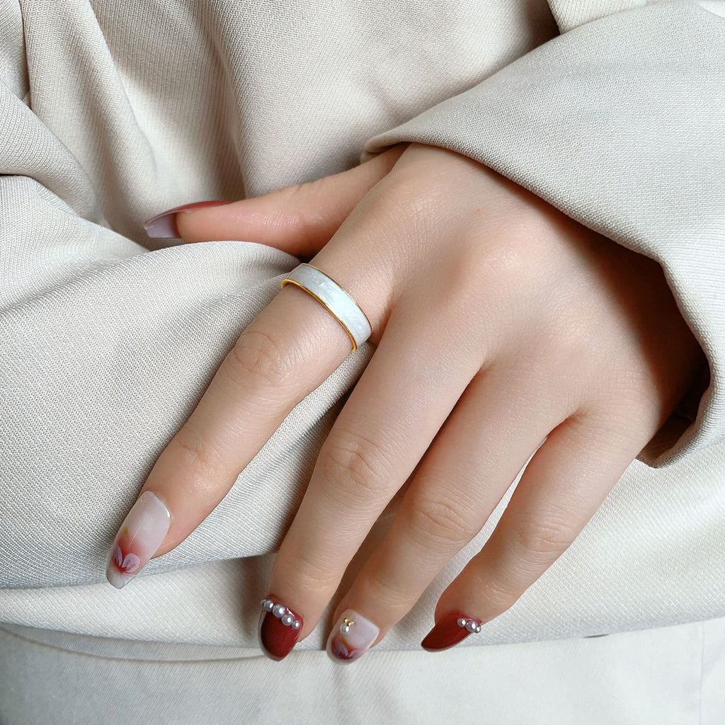 Damen eleganter Ring aus hochwertigem Material mit feiner Textur Shop Nory