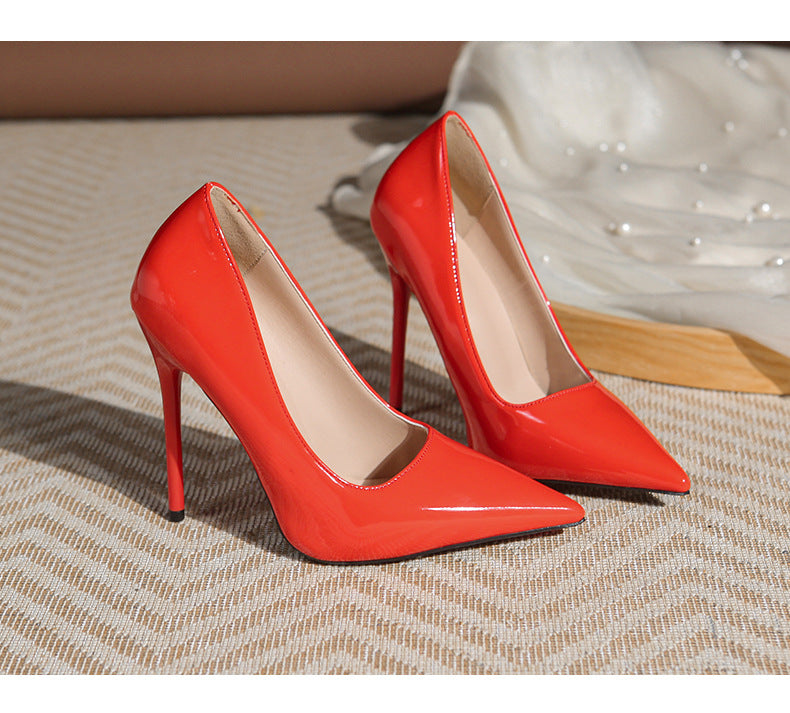 Damen Elegante spitz zulaufende Lackpumps mit extra hohem Stilettoabsatz Shop Nory