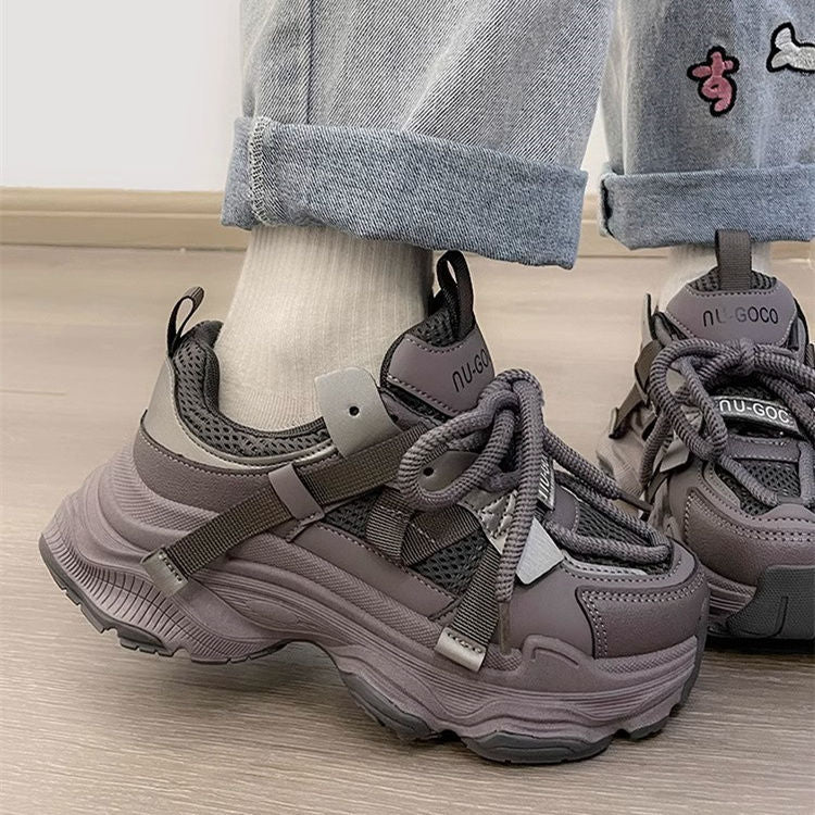 Damen Sportlich-luxuriöse Multi‑Layer City‑Sneaker mit robuster Plateau‑Sohle und verstellbarem Schnallenriemen Shop Nory