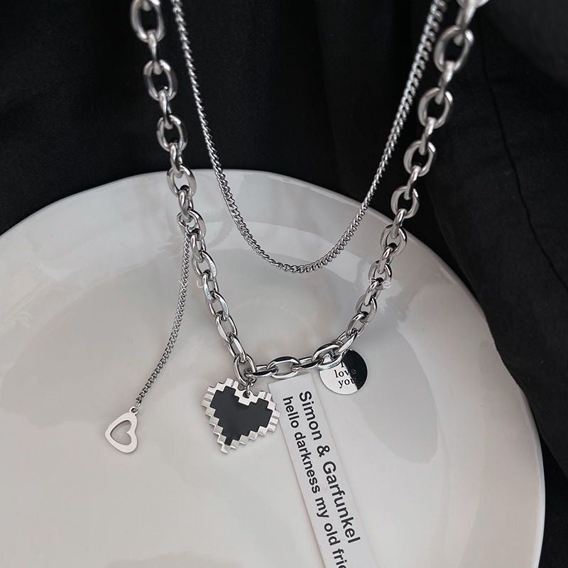 Damen Halskette mit modernem Herz- und Anhängerdesign Shop Nory