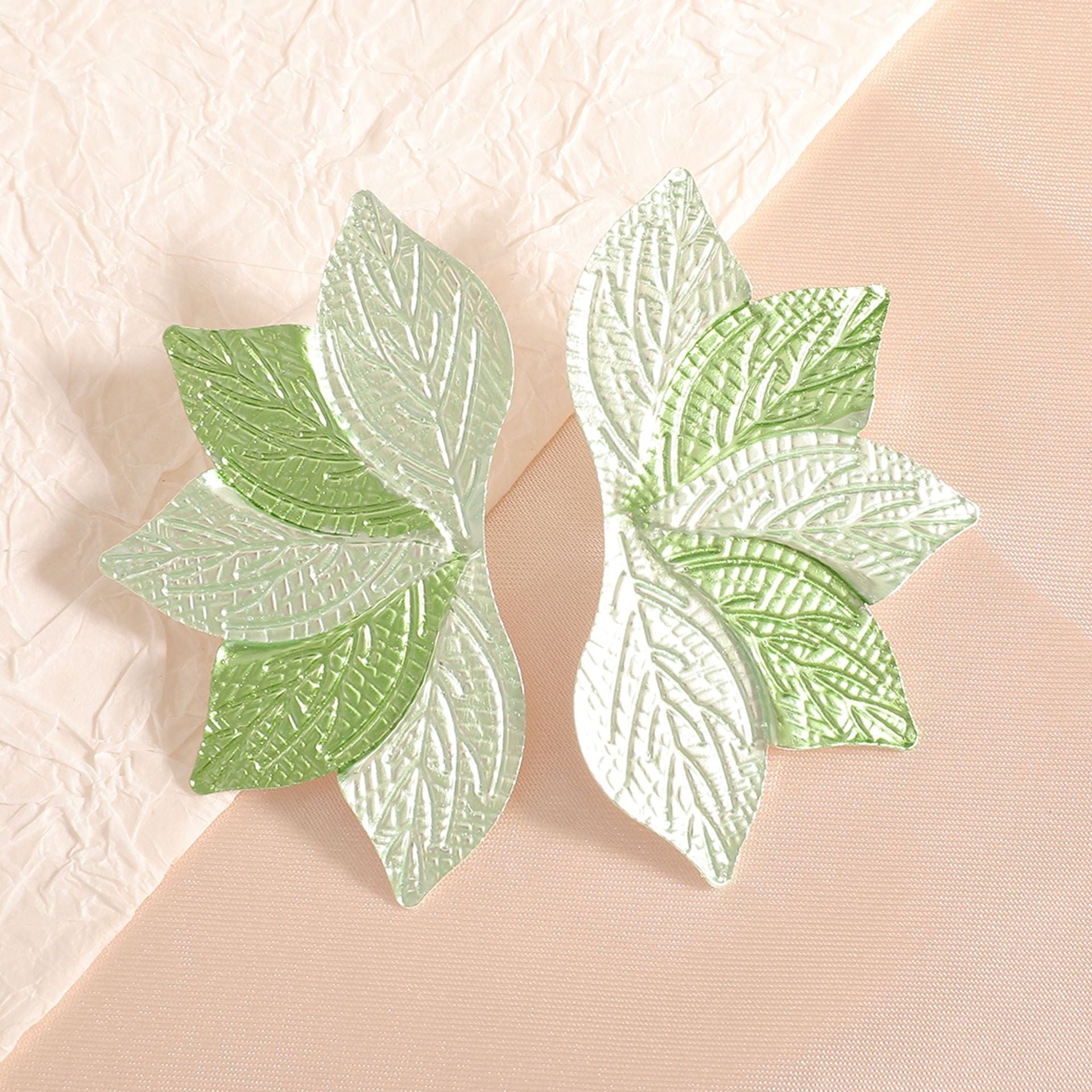 Damen Haarschmuck mit kunstvollem Blätterdesign Shop Nory