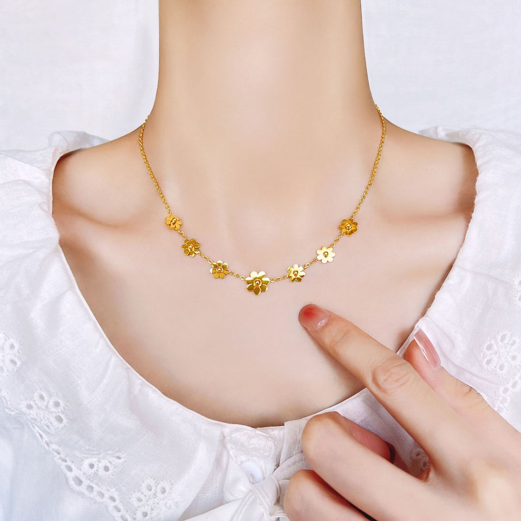 Damen zarte Blumen-Halskette mit hochwertigem Goldfinish Shop Nory