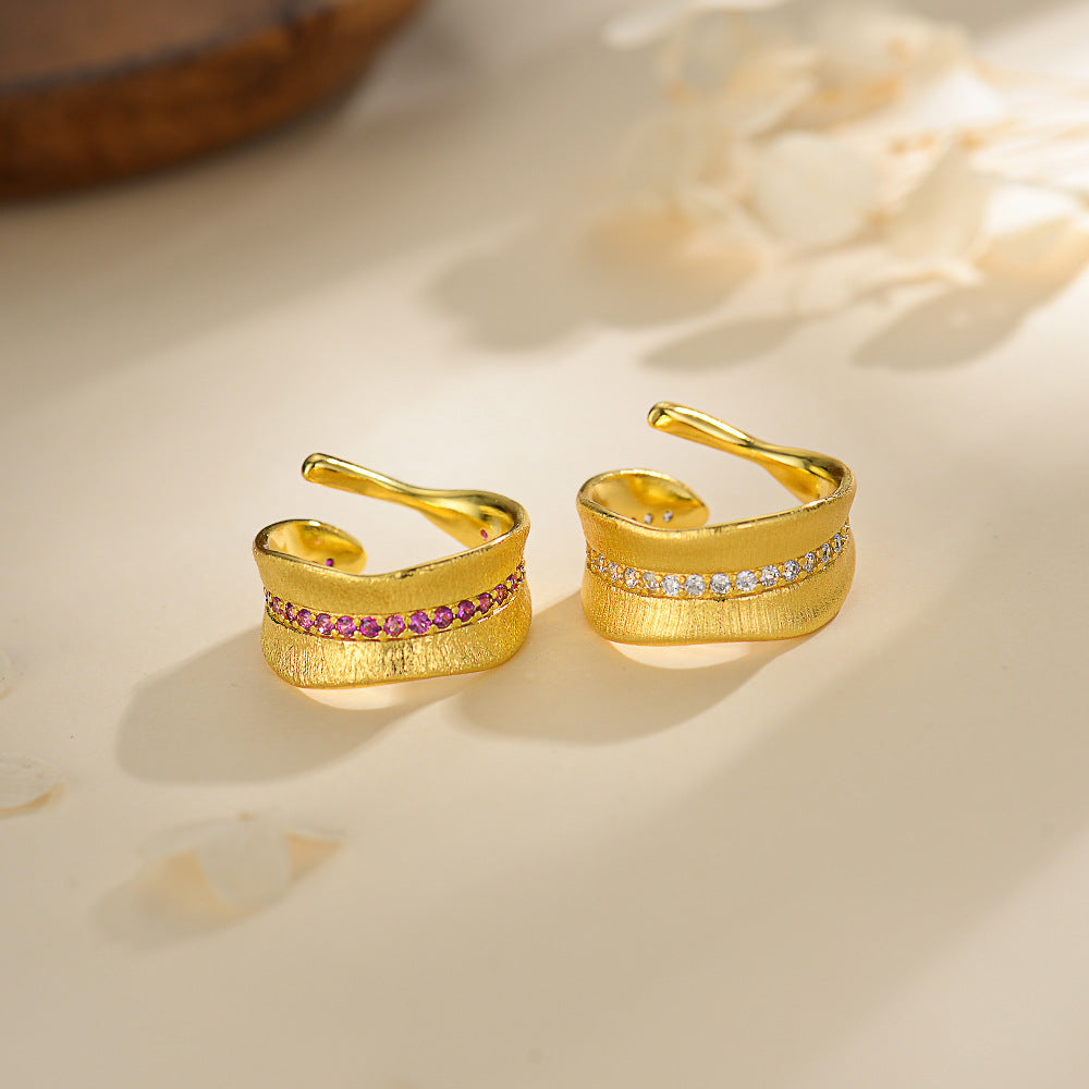 Damen Ring mit funkelndem Zirkonia und geschwungenem Design Shop Nory