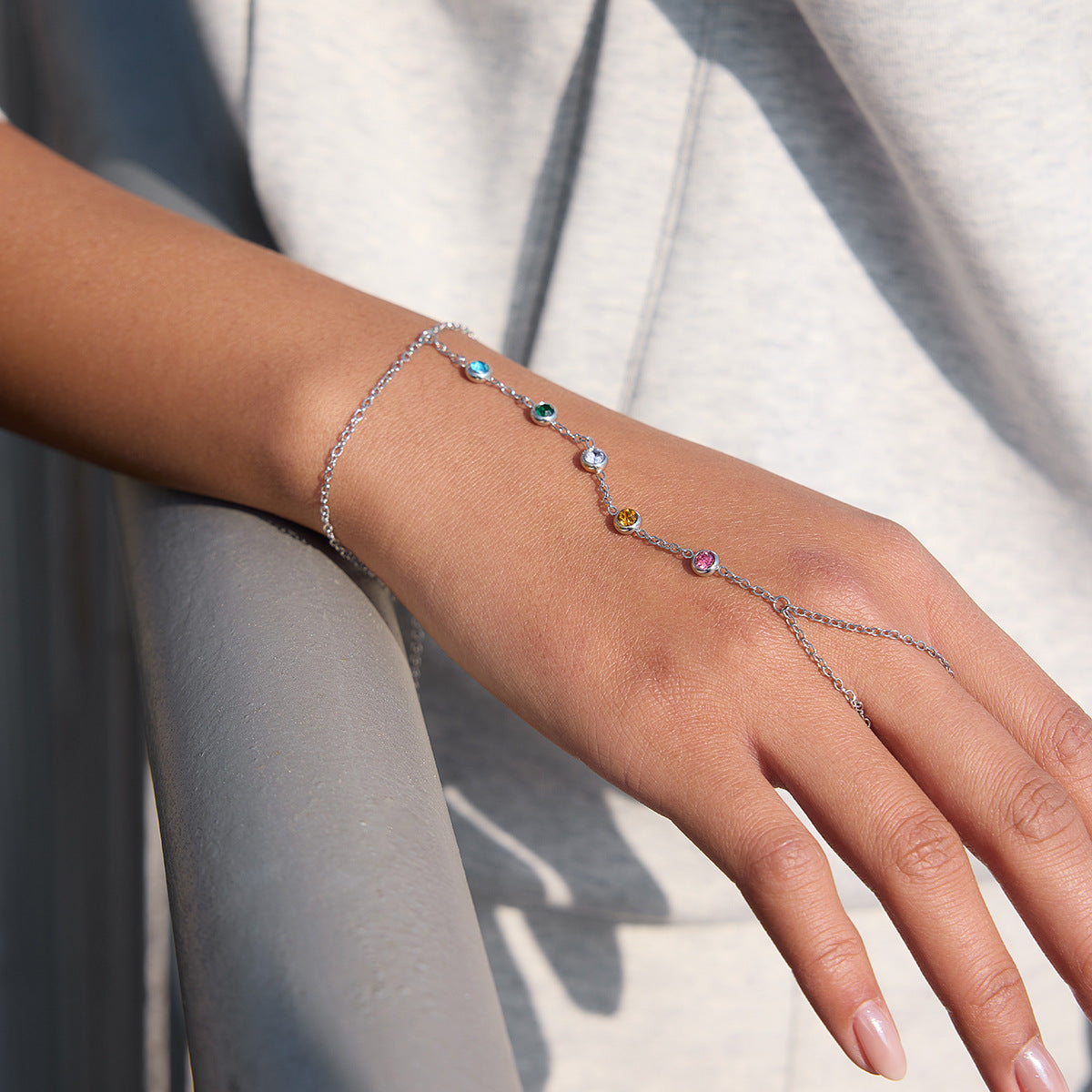 Damen Fußkettchen mit bunten Kristall-Akzenten und hochwertiger Edelstahlverarbeitung Shop Nory