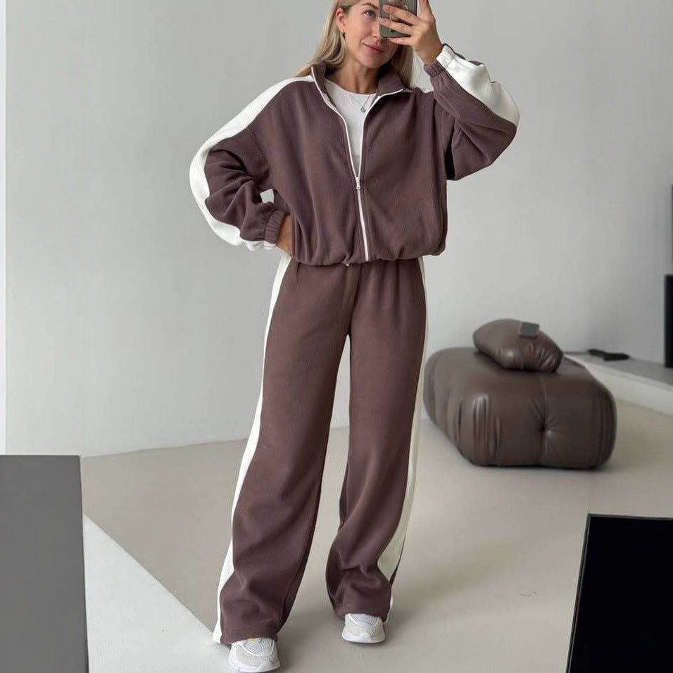 Damen sportlich-elegantes Fleece-Trainingsset mit kurzem Stehkragen-Zip, elastischem Bund und seitlichen Kontrastbahnen Shop Nory