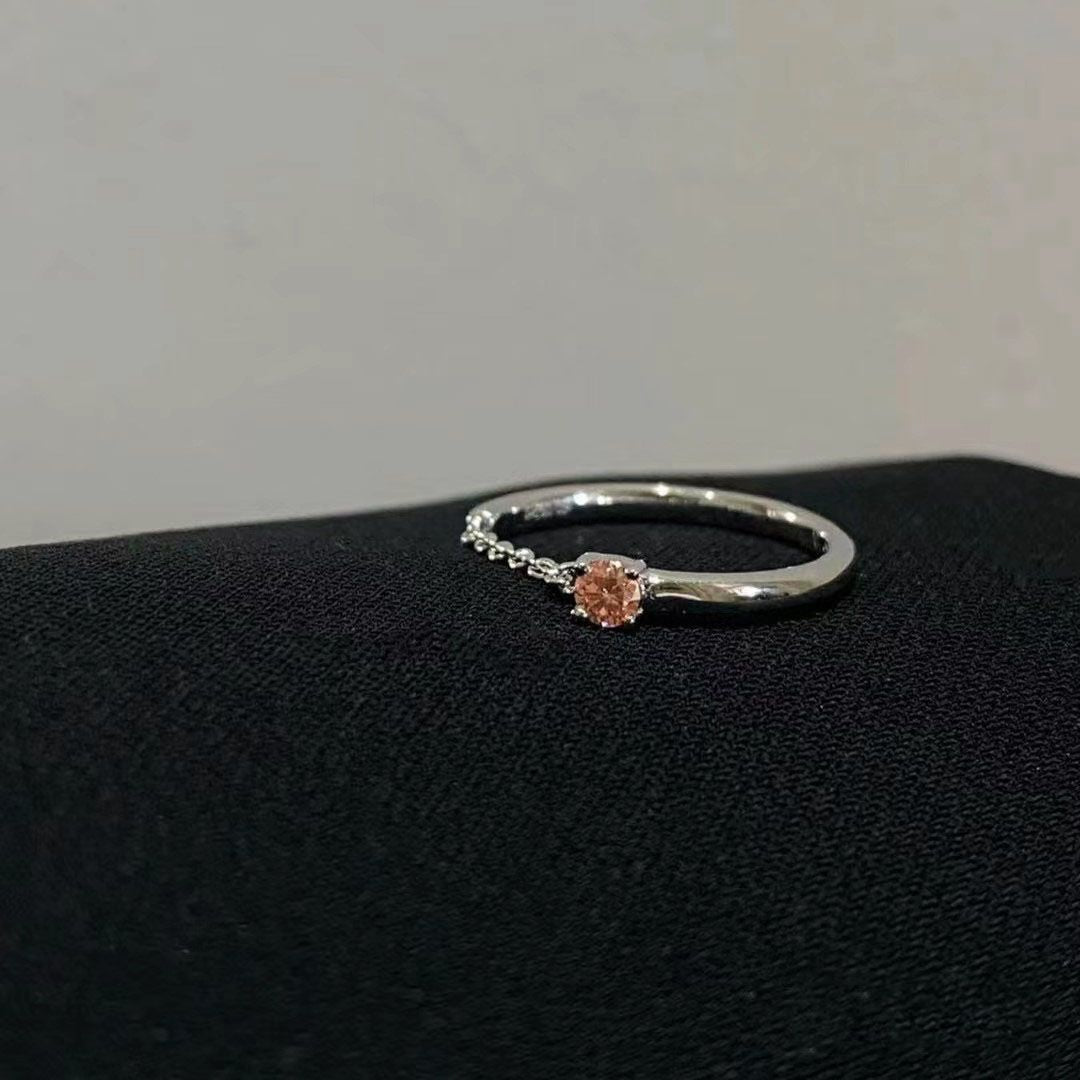 Damen Offener Ring mit funkelndem Stein und Kettenakzent Shop Nory