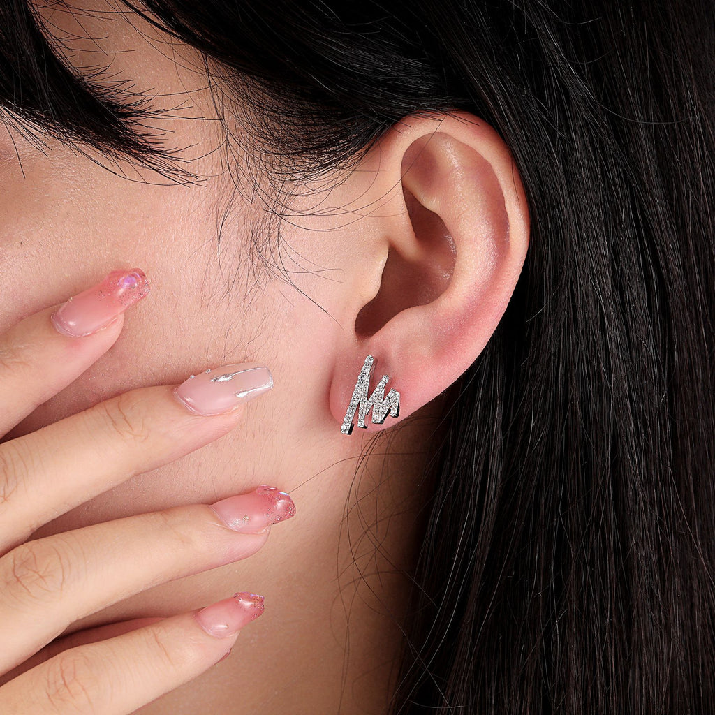 Damenohrringe im modernen geometrischen Design mit funkelnden Zirkonia-Details Shop Nory