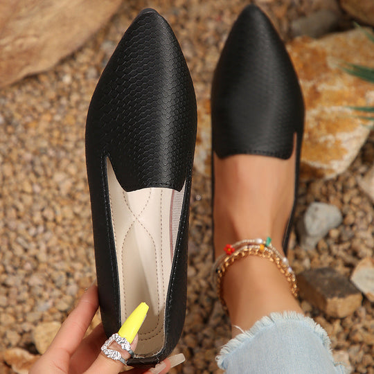 Damen elegante und bequeme Ballerinas mit spitzem Design Shopnory