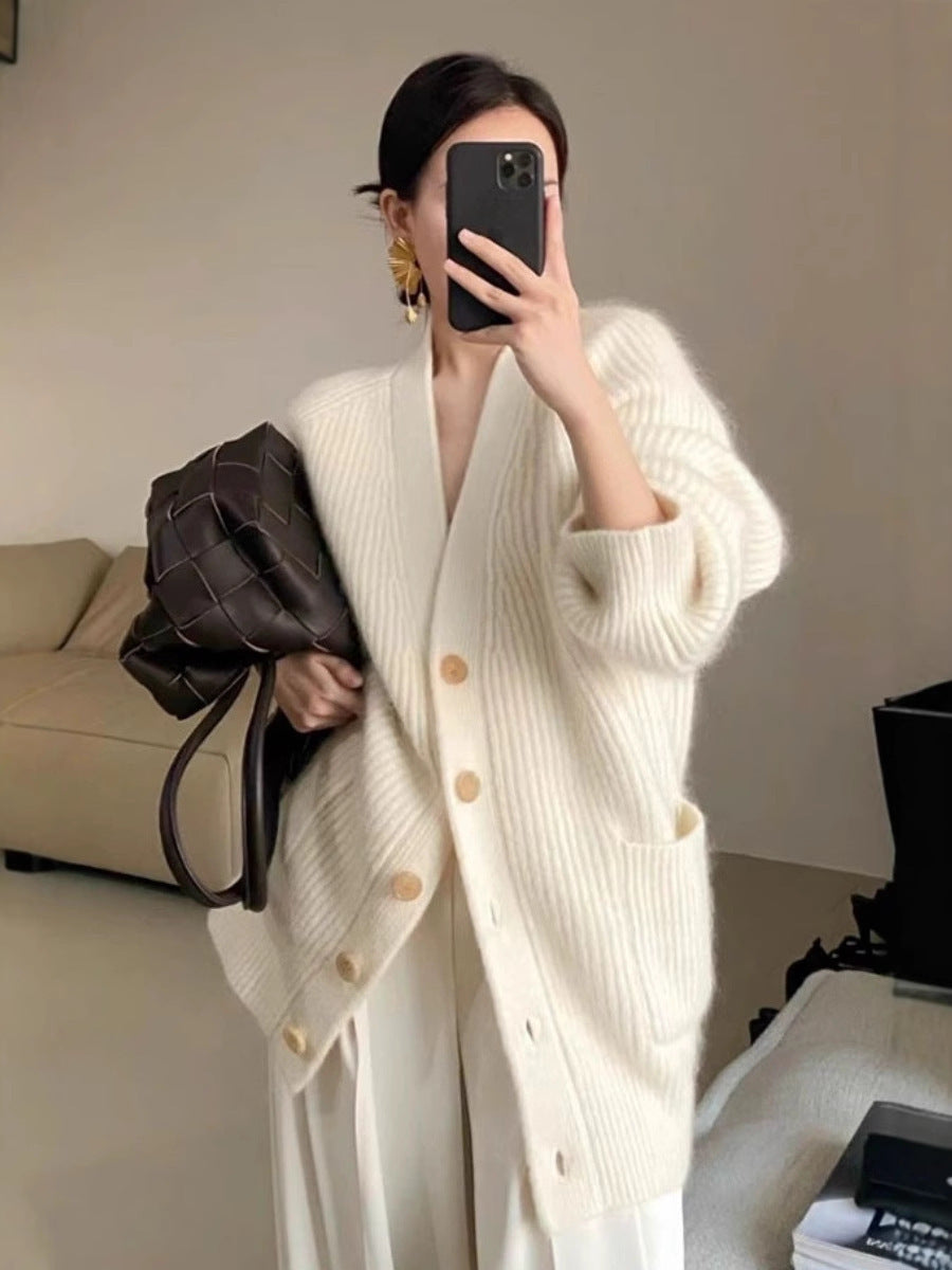 Damen Langer Oversize-Cardigan aus weichem Rippstrick mit Holzknopfleiste Shop Nory