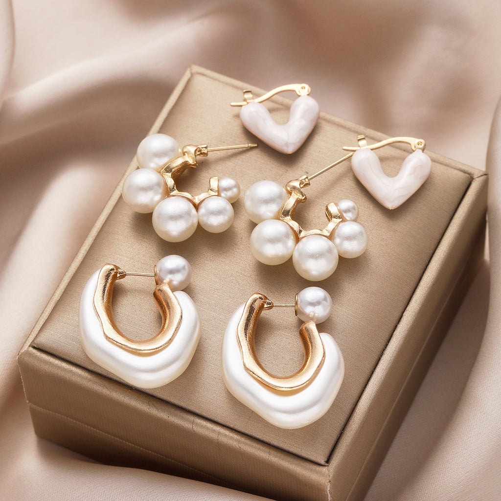 Damen Ohrschmuck Set mit kunstvollen Perlen- und Herzdesigns Shop Nory