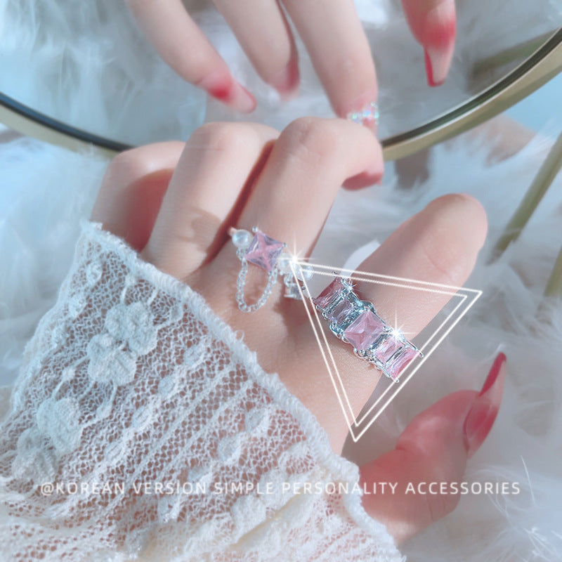 Damenring mit eleganter Zirkonia-Verkettung und filigranem Design Shop Nory