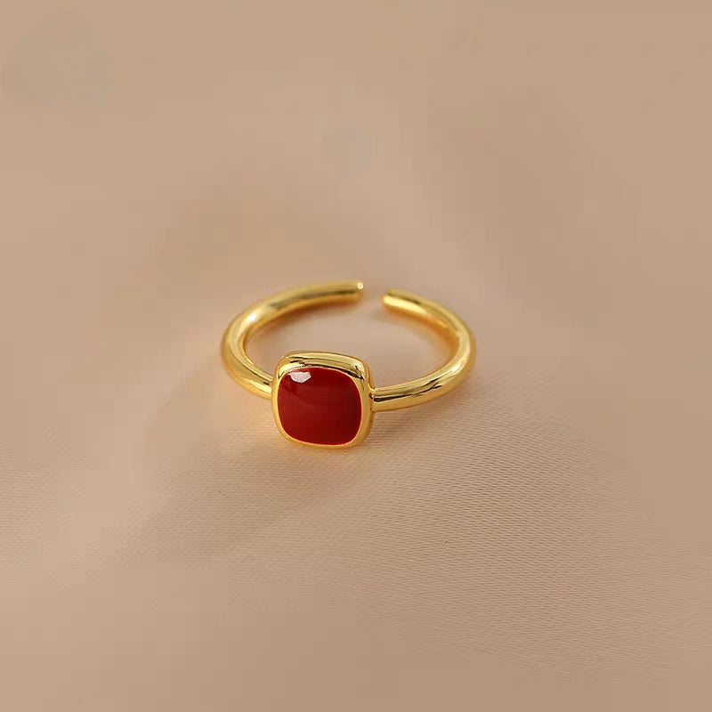 Damenring mit quadratischem Stein und offenen Details Shop Nory