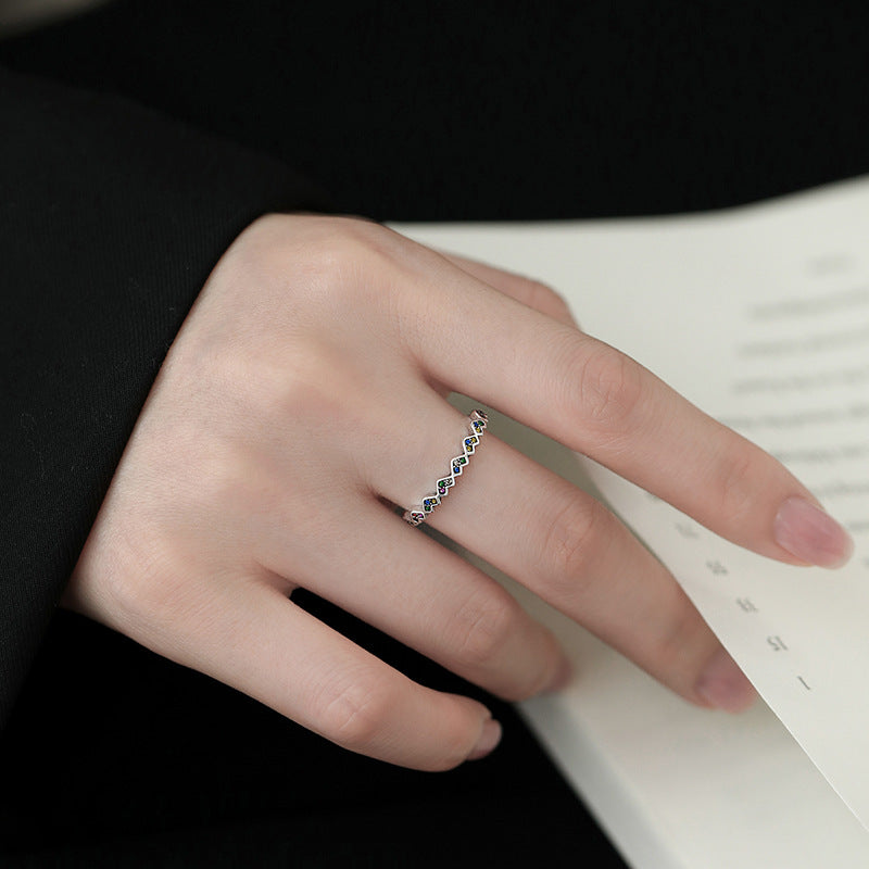 Damen filigraner Ring mit farbigen Herzmotiven Shop Nory