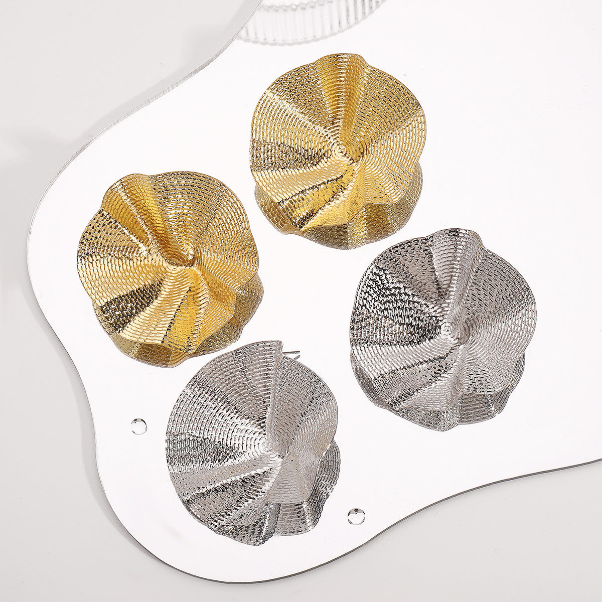 Damen Vintage Ohrstecker mit kunstvollem Wellen-Design Shop Nory