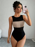 Damen Hochgeschnittener Badeanzug mit elegantem, rippierten Oberteil