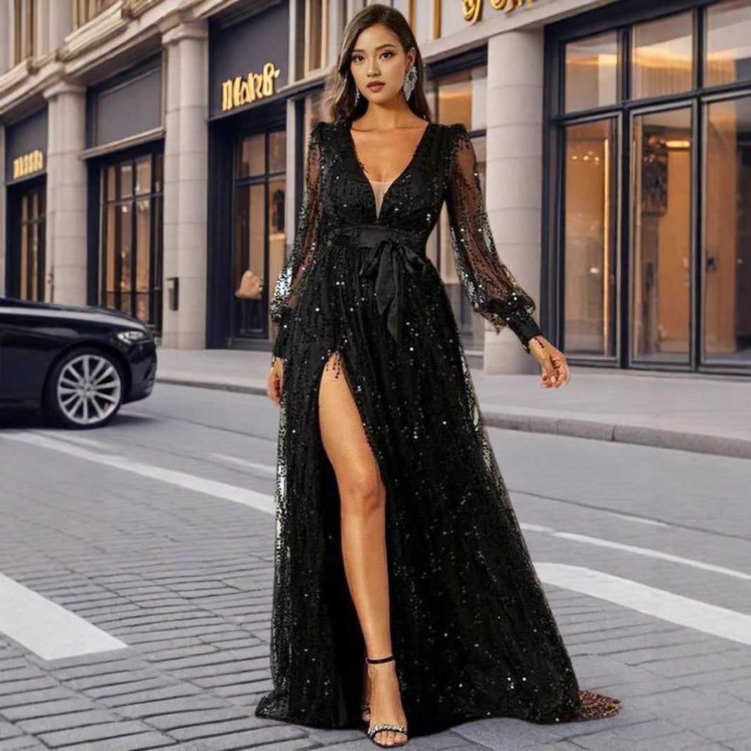 Damen Glamouröses Abendkleid mit schimmernden Pailletten und tiefem Schlitz