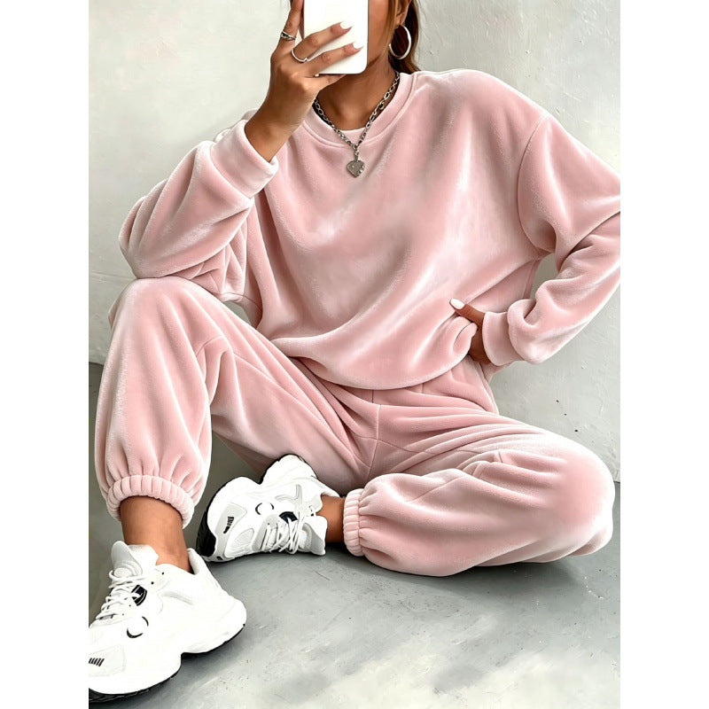 Damen Kuscheliges Velours-Lounge-Set mit Oversize-Sweatshirt und Joggerhose Shop Nory