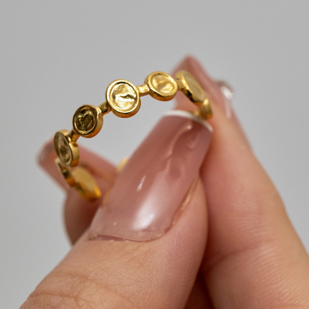 Damen Offenes Armband mit kunstvollem Münzmotiv Shop Nory