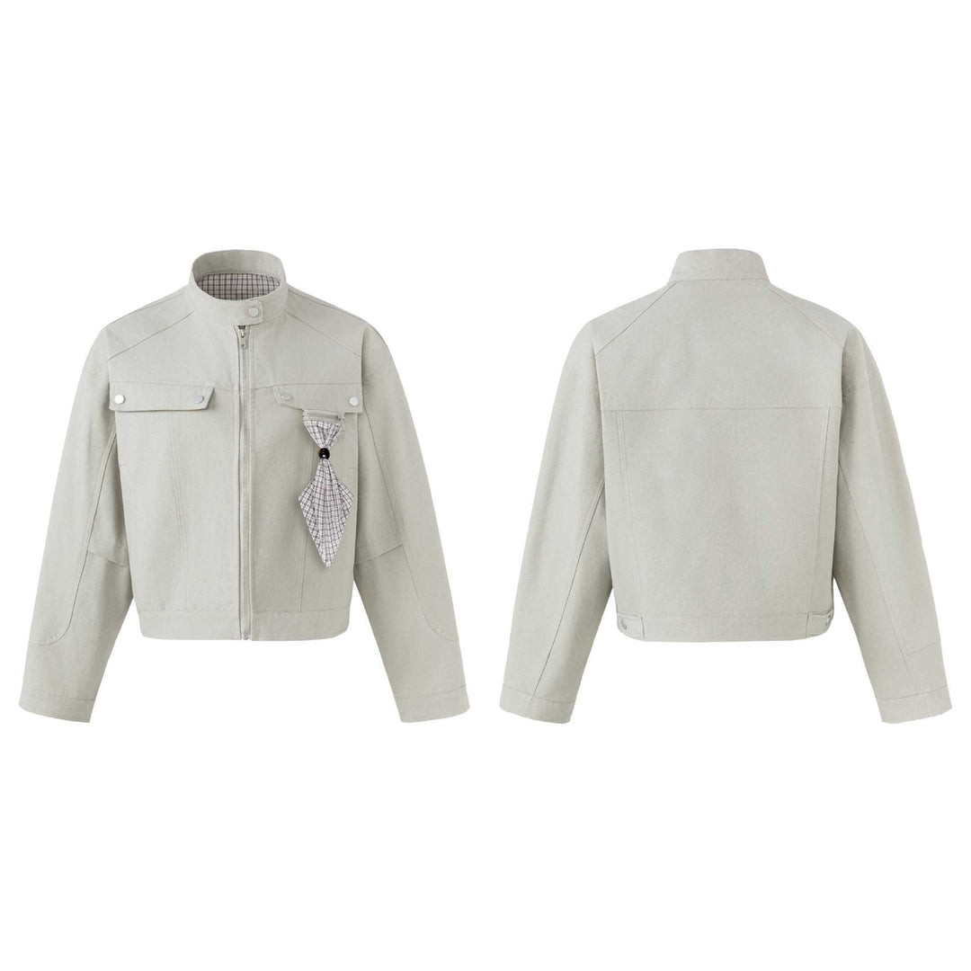 Damen Kurzer Blouson im Fieldstil mit Stehkragen, Brustklappen und abnehmbarem Anhänger Shop Nory