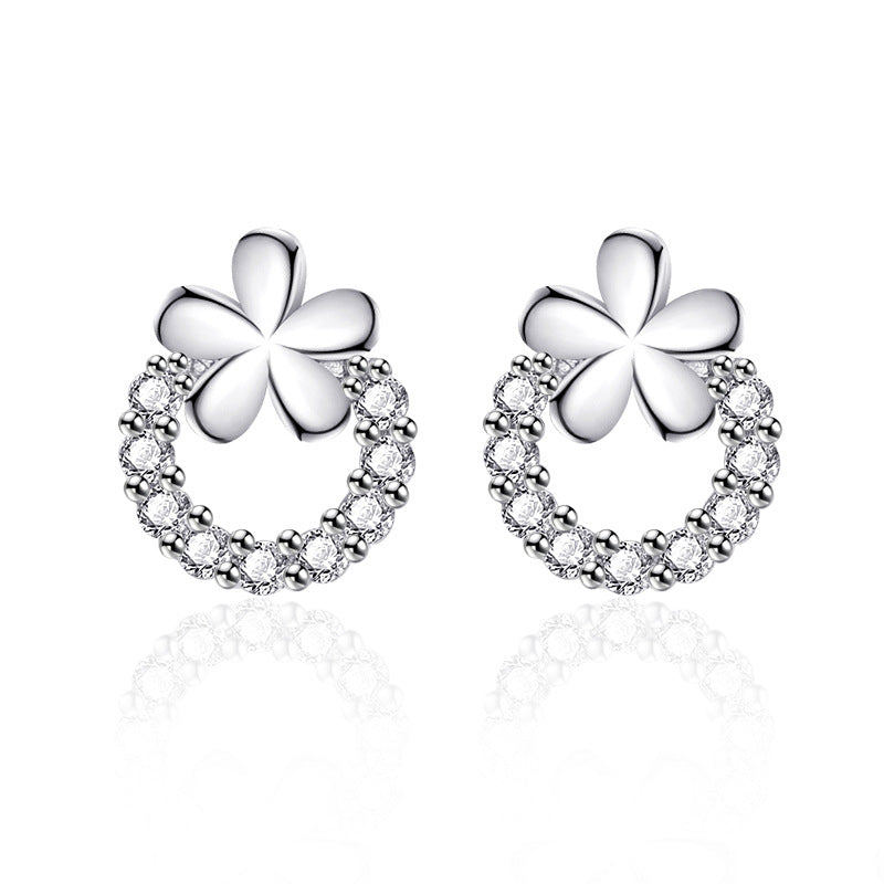 Damen Funkelnde Ohrringe mit floralem Design und Zirkonia-Besatz Shop Nory