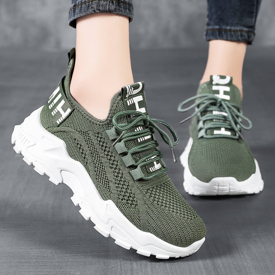 Damen nan nahtloser 3D-Strick Slip-On Sneaker mit elastischem Schlupfschaft, gepolsterter Fersenlasche und griffiger Hybridprofilsohle Shop Nory