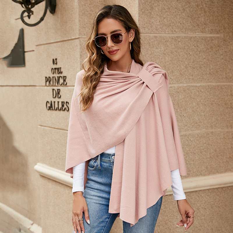 Damen Kapuzenponcho aus Feinstrick mit asymmetrischem Saum Shop Nory