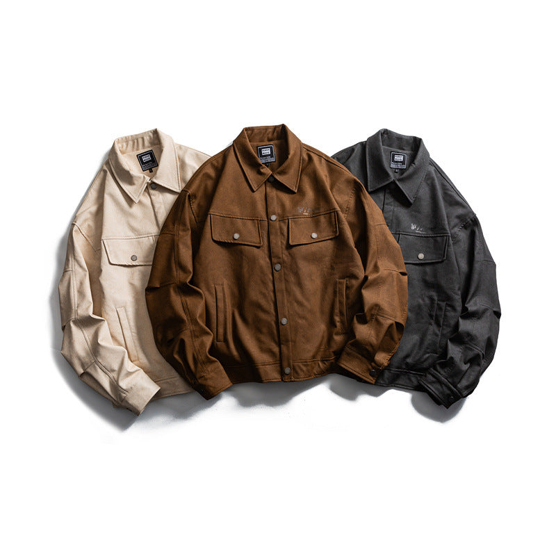 Herren Kurz geschnittener Canvas‑Trucker mit Veloursoptik, Pattentaschen und Druckknopfleiste Shop Nory