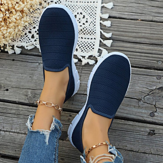 Damen Slip-On Sneakers mit atmungsaktiver Oberflächenstruktur und rutschfester Sohle