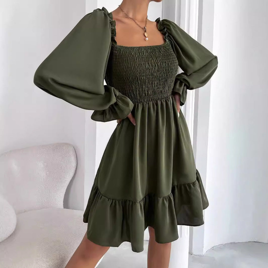 Damen Luftiges Minikleid mit Puffärmeln und Rüschendetails Shopnory