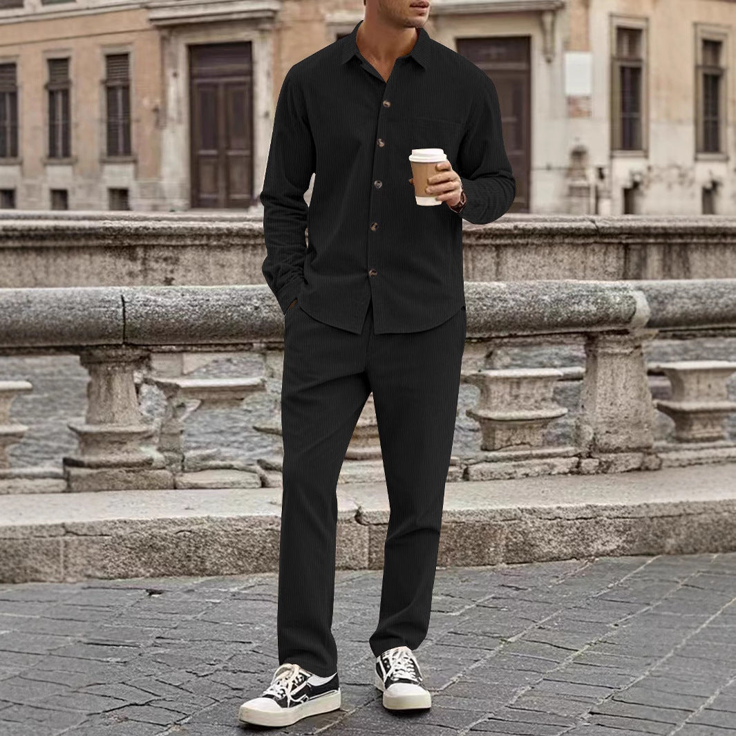 Herren elegantes Freizeitanzug mit stilvollem Hemd und bequemer Hose
