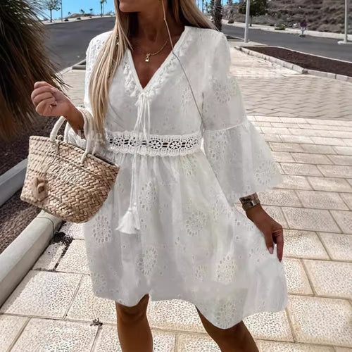 Damen Sommerkleid mit luftigen Trompetenärmel und elegantem Häkelgürtel