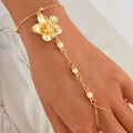 Damen Armreif mit floralen Details und elegantem Perlenakzent Shop Nory
