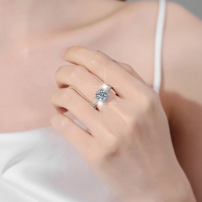 Damen Verlobungsring mit strahlendem Kristall und filigranem Zirkonia-Besatz Shop Nory