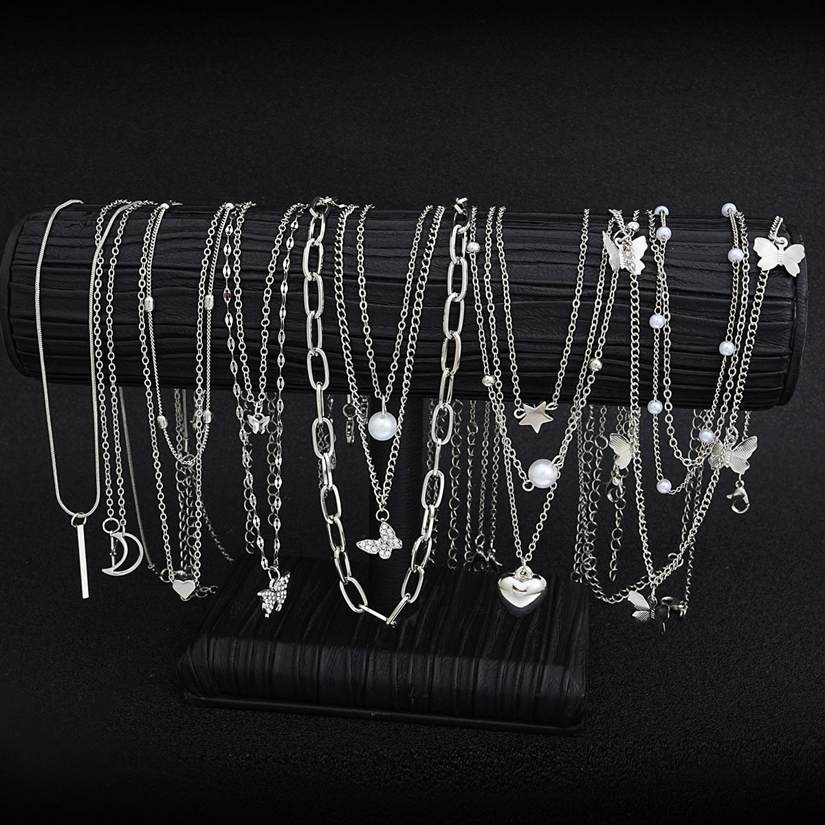 Damen Halsketten-Set mit vielfältigen Anhängern und modernen Designs Shop Nory