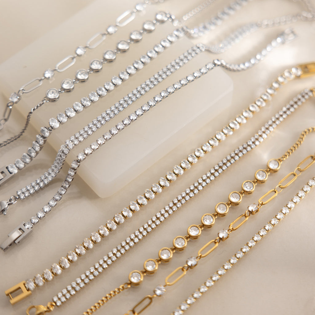 Damen Armband mit funkelnden Kristallen und hypoallergener Edelstahlverarbeitung Shop Nory
