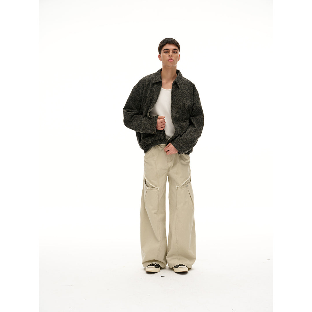 Unisex Leicht wattierte Boxy‑Jacke im Denim‑Look mit tonalem Leo‑Print und elastischem Saum Shop Nory
