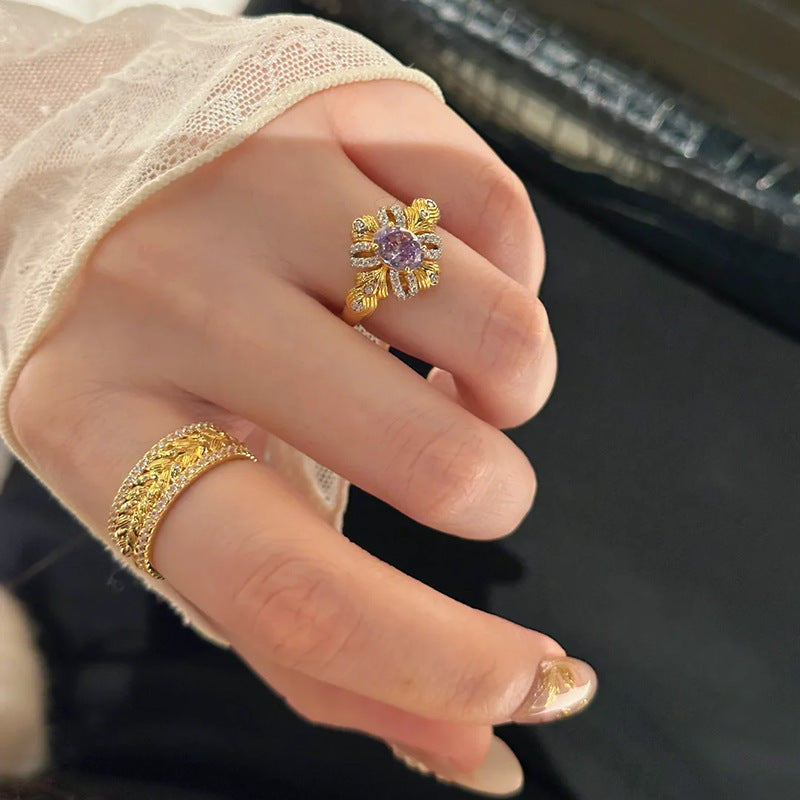 Damenring mit kunstvollem Blumendesign und funkelndem Zirkonia Shop Nory