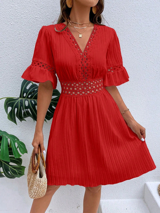 Damen Midikleid mit Plissee, Spitzeneinsatz in der Taille und Volantärmeln Shop Nory