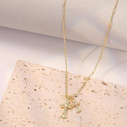 Damen Halskette mit funkelnden Kreuzanhängern und robustem Gliederketten-Design Shop Nory