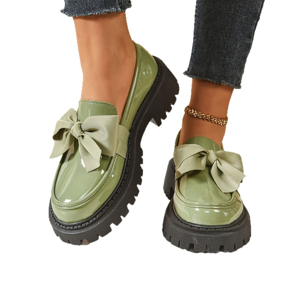 Damen Lack-Loafer mit markanter Profilsohle und Zierschleife Shop Nory