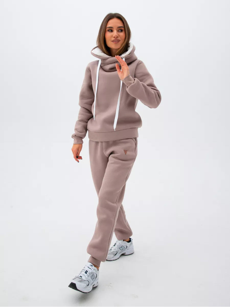 Damen Loungewear-Set mit Schalkragen-Hoodie und taillierter Jogginghose Shop Nory