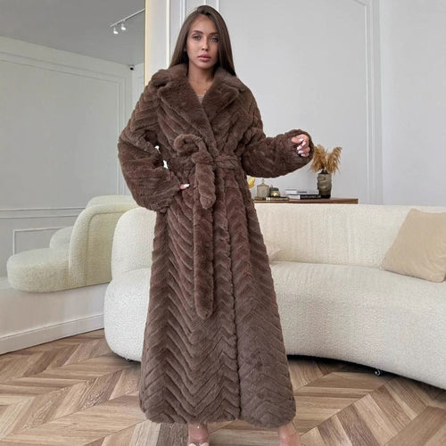 Damen Maxi-Kunstfellmantel mit Kapuze und Chevron-Steppung Shop Nory