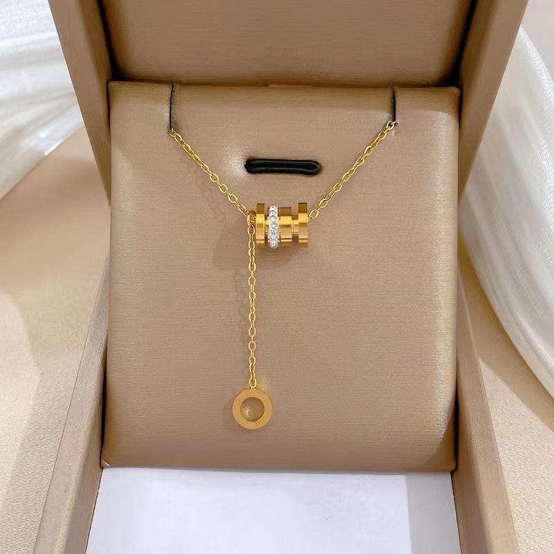 Damen Halskette mit vielschichtigem Anhänger aus Edelstahl und Zirkonia Shop Nory