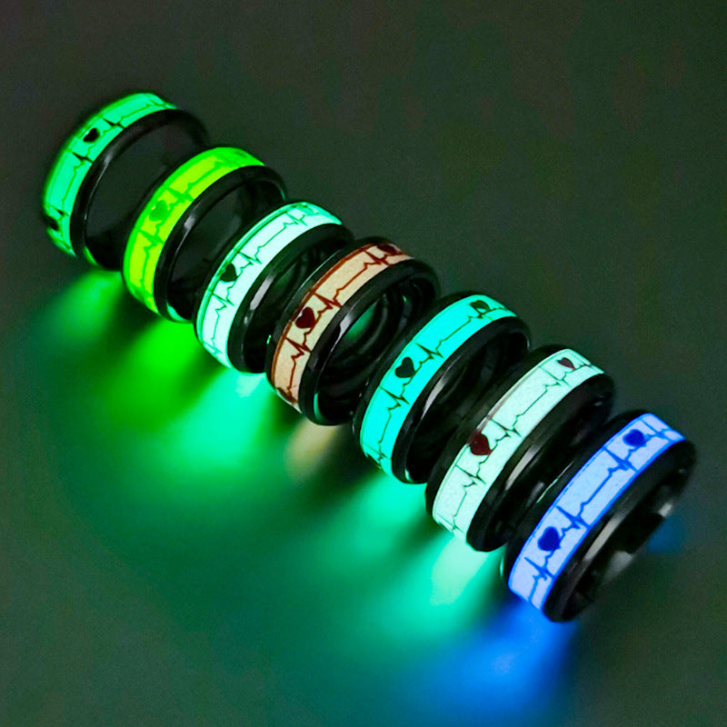 Herren Ring mit kunstvollem Herzschlag-Design und eleganter Edelstahl-Oberfläche Shop Nory