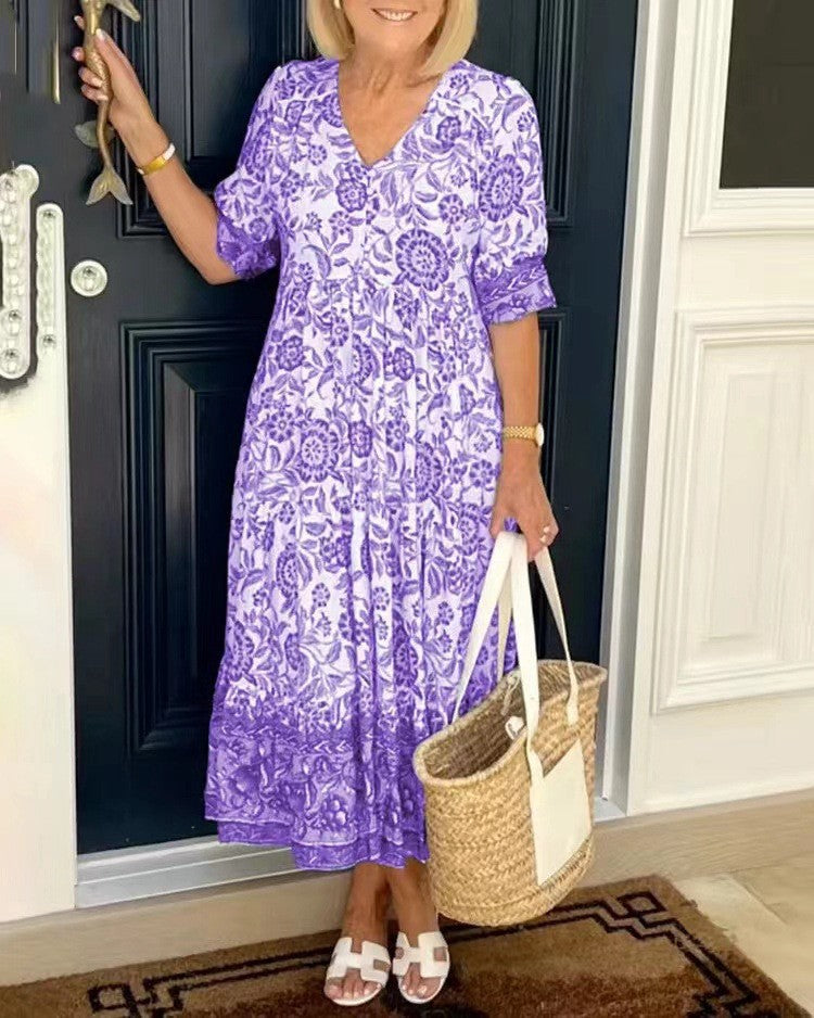 Kleid mit V-Ausschnitt und Print in Übergröße