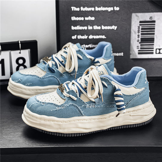 Damen denim-Plateau-Sneaker mit kontrastnähten, wattierter Wellenlaufsohle und verzierten Schnürdetails Shop Nory